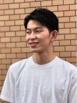 サン 都賀店(san) 刈り上げセンターパート/ブルーブラック/フェザーパーマ/都賀