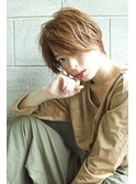 大人のラフ感丸みショートスタイル