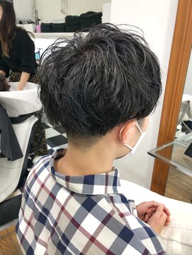 ヘッズ 本八幡店(HEADS) MEN'S HAIR センターパート ツイストスパイラル コンマヘア