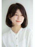 内巻きワンカールの艶ボブ
