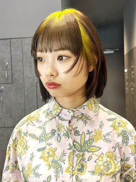 アルバム 銀座(ALBUM GINZA) ルーツカラーライム_切りっぱなしボブエアリーロング_ba483151