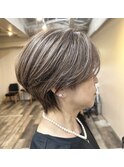 白髪ぼかしハイライト×シャドールーツ