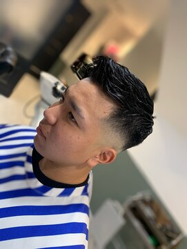 秋元理髪 緩パンフェード