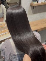 エン(en.)&nbsp;艶々になれる酸性縮毛矯正