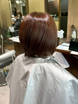 ユーアンボワーズ(U-AMBOISE) 艶ボブ【寝屋川/髪質改善/白髪ぼかし】