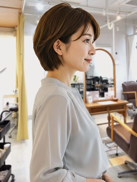 アエル キセラ川西(aeru) 大人の抜け感ボブ【能勢電鉄絹延橋駅】