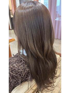 ジル フラン 吉田店(JILL franc) オリーブカラー1/7レイヤーカット