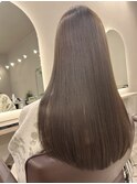 オリーブベージュ