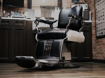 マスタッシュ(MUSTACHE)の写真