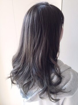 シェリッシュ ノース(Sheriche North) グラデーションカラー×ネイビー