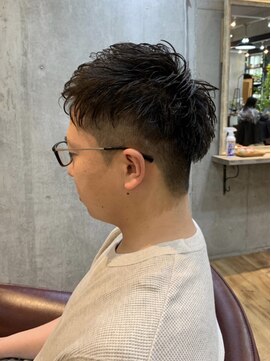 ロダット 横浜(LODAT by little) ツーブロック×ニュアンスカール【LODAT横浜】