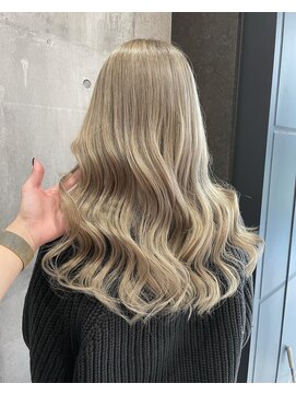 リッシュ(RISH) ブリーチ/ロング/10代/20代/30代/髪型/セミロング/40代#V8GC