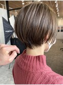 20代30代/大人可愛い/ベージュハイライト/小顔丸みショートボブ