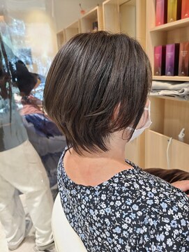 ヘアポケット スタイル店(HAIR POCKET) 襟足長めの丸みショートボブ