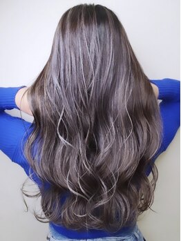 シェイロ(Cielro)の写真/傷みにくいブリーチテクニックで、繰り返したカラー・パーマスタイルでも潤いのあるサラサラ美髪に！