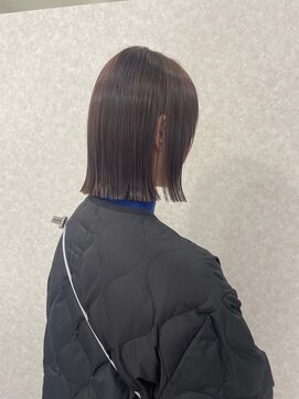 ウル(ulu) 切りっぱなしボブ