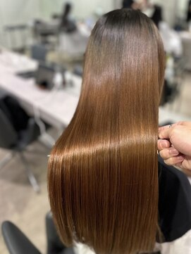 キュア 表参道(CURE) 黒髪/グレージュカラー/ココアベージュ/ヘルシーロング/表参道