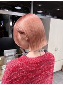 前下がりボブ_ハイトーンボブ_アプリコットピンク