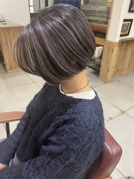 ノーム 横浜(NORM) ケアブリーチ ホワイトハイライト