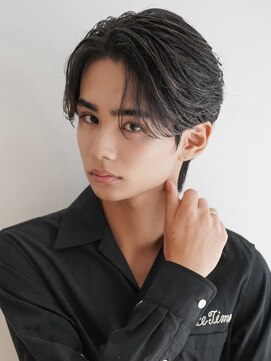 カライング(ing) スーツ短髪ツーブロック束感モテる黒髪シークレットパーマ流行