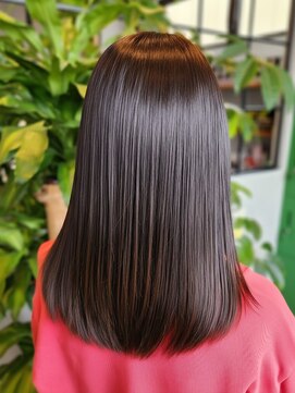 鏡のような光沢感◆極上シルクタッチの髪質改善ストレート[成田]