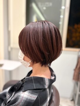 ケリーアン 太田(kelly.un) ショートボブ / くびれショート / ピンクブラウン