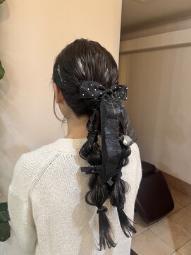 ル コワン ククー(Le coin coucou) 結婚式お呼ばれアレンジ    編みおろしスタイル