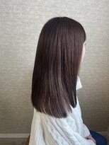 ライル(Lyle) 柔らかロングストレート
