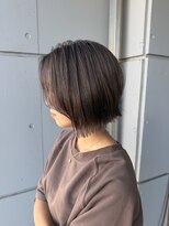ソアロ(SOARO)&nbsp;六条丸みショート外ハネボブグレージュ20代