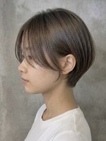 キリ 逗子(kiri)&nbsp;逗子葉山丸みショートハイトーンカラーイルミナカラー前髪眉M205
