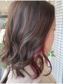 グレージュ×インナーピンク