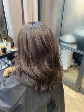 エクラート リラ 立川店(ECLART lilas.) 垢抜けバイオレットアッシュ【立川駅北口徒歩3分/半個室美容室】