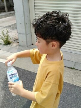 ヘアアンドスパ メロウ(hair and spa mellow) ツーブロック×パーマ　キッズパーマ