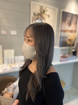 リシャール(R’E CHALE) 透明感シルバー