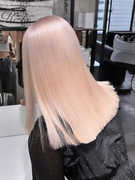 ベレーザ 渋谷(BELEZA) 9058渋谷ブロンドホワトアッシュハイトーンカラーレイヤーボブ