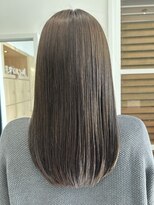 ジャガラ 千葉駅北口店(JAGARA)&nbsp;ほんのりオリーブベージュ【千葉・千葉駅・千葉駅北口】