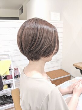 ベル 東十条(Belu) ゆったり大人のきれいめショート☆艶めくマットベージュ