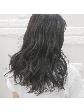 アンベリール(ambellir) ハイライト×暗めシルバーグレー