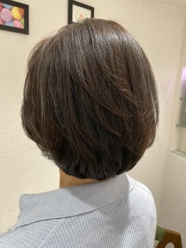 エクリ シセイドウ 麻布十番店(equri×SHISEIDO) 【麻布十番】40代50代にオススメのふんわりショートボブ