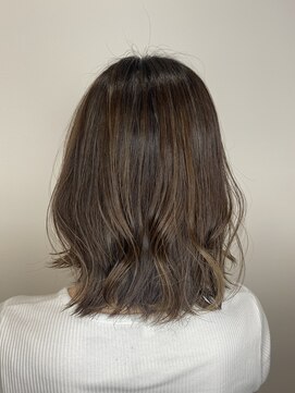 アペル(APPEL) ナチュラルハイライトの外ハネボブ♪　【岡山/岡山駅】