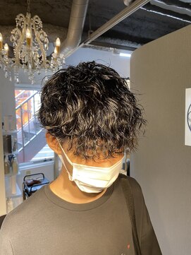 アイズ 海老名(AIZU) メンズカット波巻きスパイラルパーマ波巻きパーマメンズマッシュ