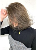 ロゼ 鳳(ROSE)&nbsp;【ROSE】ハイライト＿グレーベージュ＿レイヤーボブ