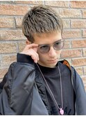 クロップベリーショート刈り上げフェードツーブロック
