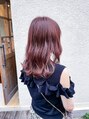 アイリスヘアー(iris hair) ピンク系カラー波巻き仕上げです