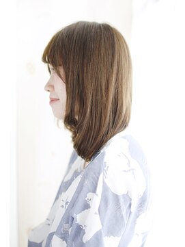 シュシュット(chouchoute) レイヤーカットウェットヘアデザインカラーオリーブベージュ/142