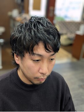 グラスヒビキ パーマウルフ