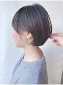 =前下がりショートボブ耳かけショートボブ丸みショート30代40代