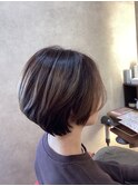 ショートボブ
