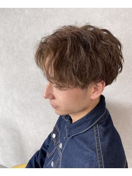 ジーナ 天神(Zina) センターパート/フェザーパーマ/ニュアンスパーマ