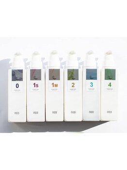 【髪の悩みが多い大人女性に◎】出来る限り髪に優しいものを厳選し、髪に負担をかけない施術をご提供。